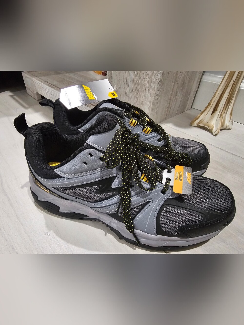 Avia Men’s Wide Fit Sneakers Gray/Black with Yellow Accents Size 9 New